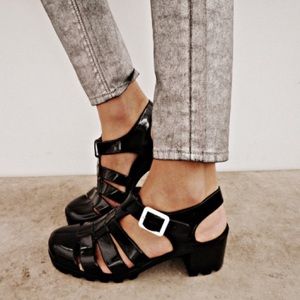 Black jelly juju sandals